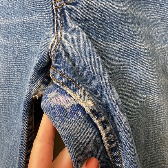 ā¢Vintageā¢Leviās⢠High Waisted Jeans - Picture 13 of 16